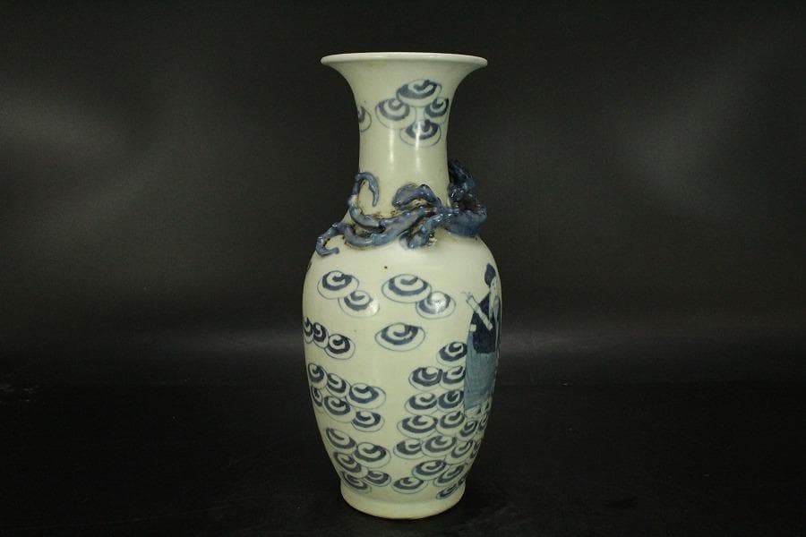 中国美術 青花 龍巻 仙人紋 瓶 高23.5cm(LC139)