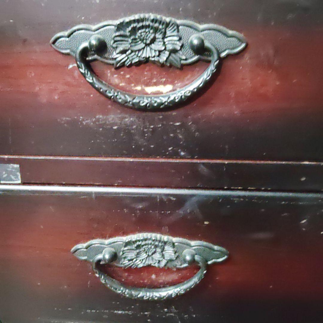 レトロ 骨董品 民芸調 モダン和箪笥　民芸家具 伝統的な木製 箪笥