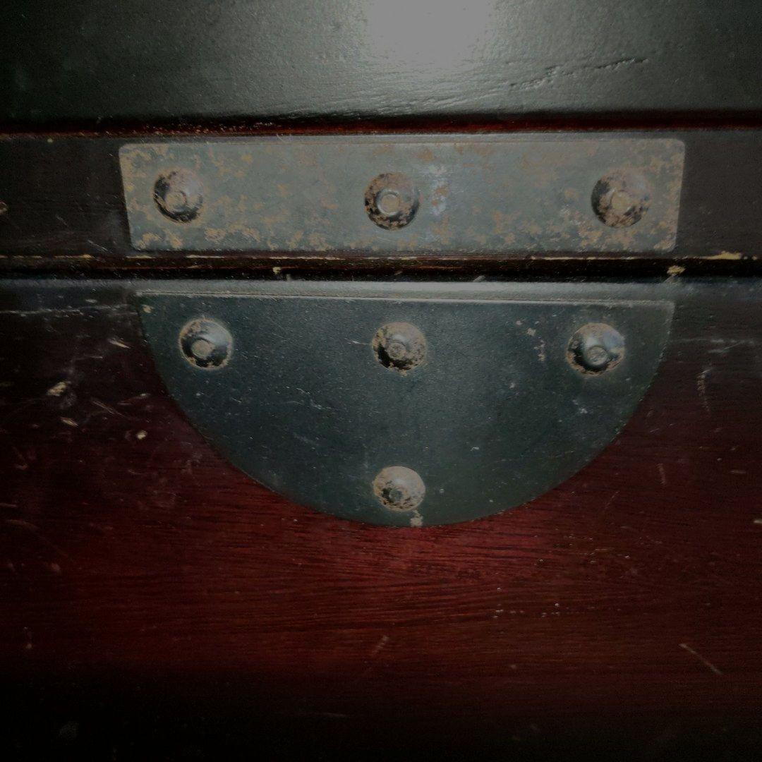 レトロ 骨董品 民芸調 モダン和箪笥　民芸家具 伝統的な木製 箪笥