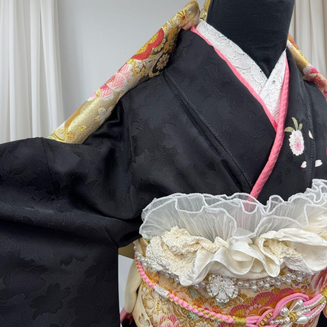 逸品 振袖7点フルセット 金駒刺繍 成人式 謝恩会　卒業式　黒地　ピンク