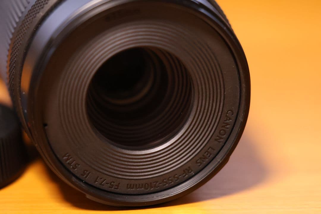 RFレンズ55-210mm f5-7.1 IS STM+保護フィルター、フード