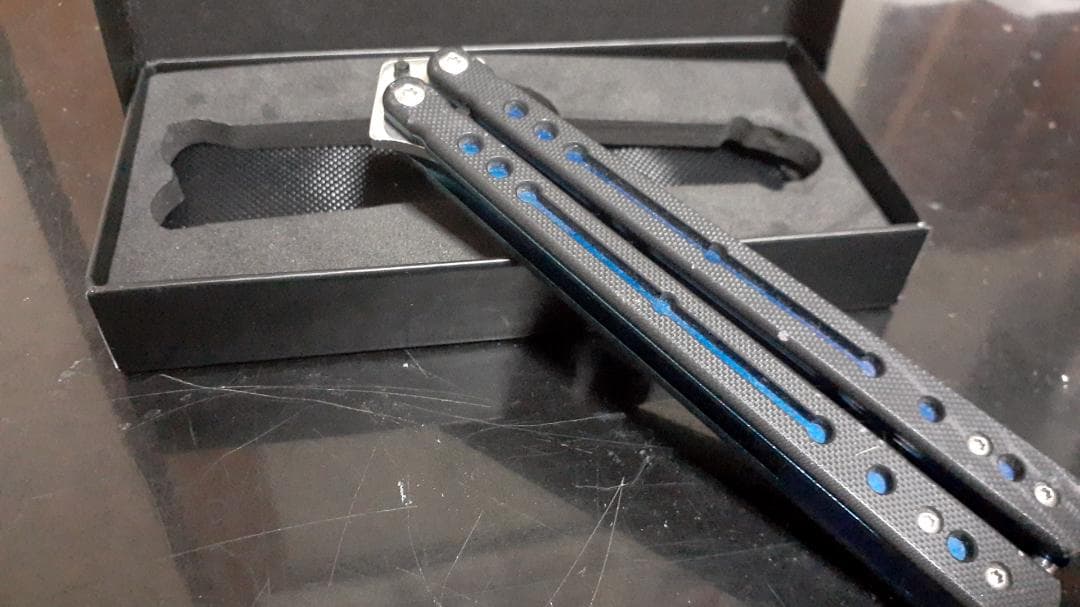 バタフライナイフ