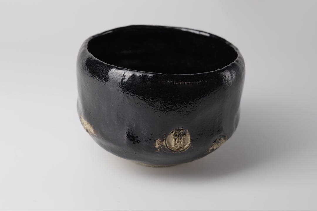 SMILE.TH 様　黒樂　数印　外富士　茶碗