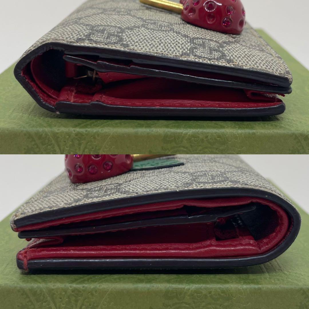 【美品】グッチ 476050・1147 GG スプリーム チェリー 二つ折り財布