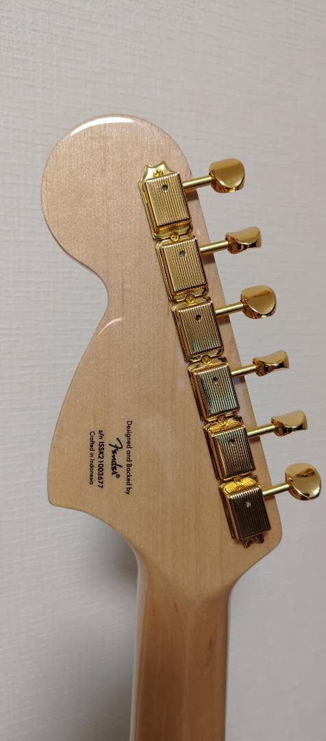 Squier ストラトキャスター　40周年モデル　Gold Edition