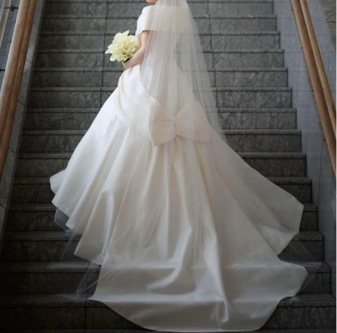 コロ　エマリーエ　エリザベート　9号　パニエ、ベール、グローブ