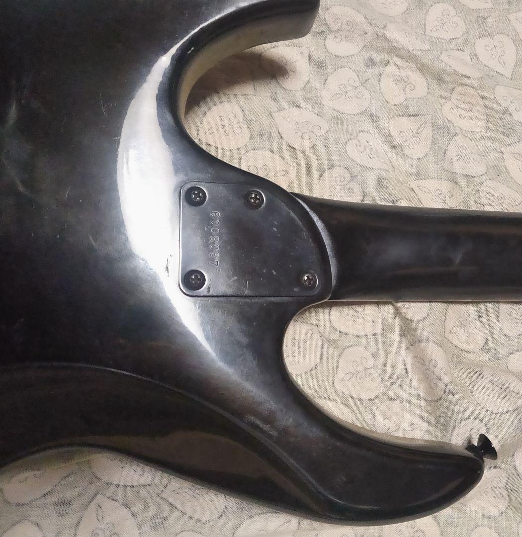 Black Dog ギター アルダーボディ　ストラトキャスタータイプ