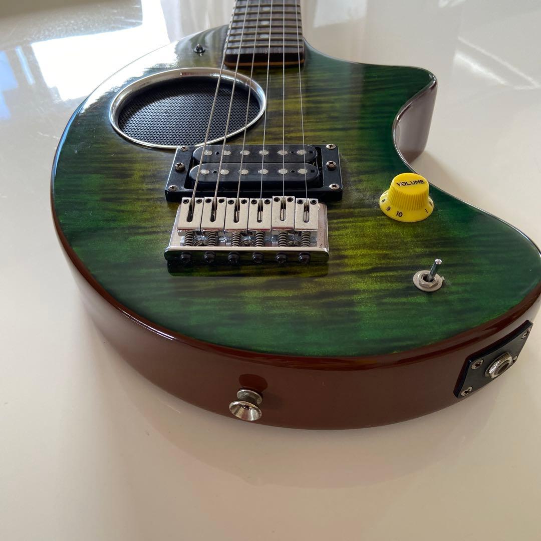 FERNANDES 内蔵スピーカー付きエレキギター
