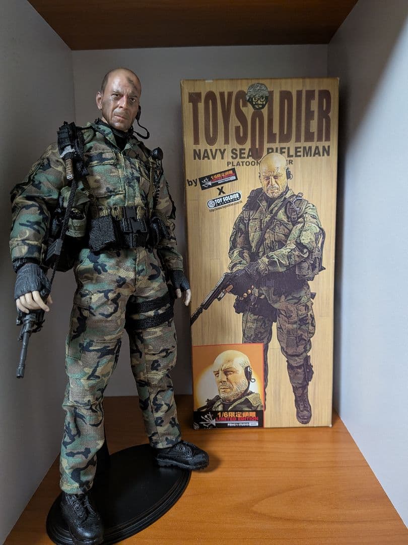 ティアーズ・オブ・ザ・サン フィギュア ウォーターズ大尉 1/6