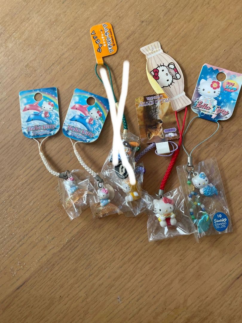 ハローキティ　ご当地ストラップ　まとめ売り　103個