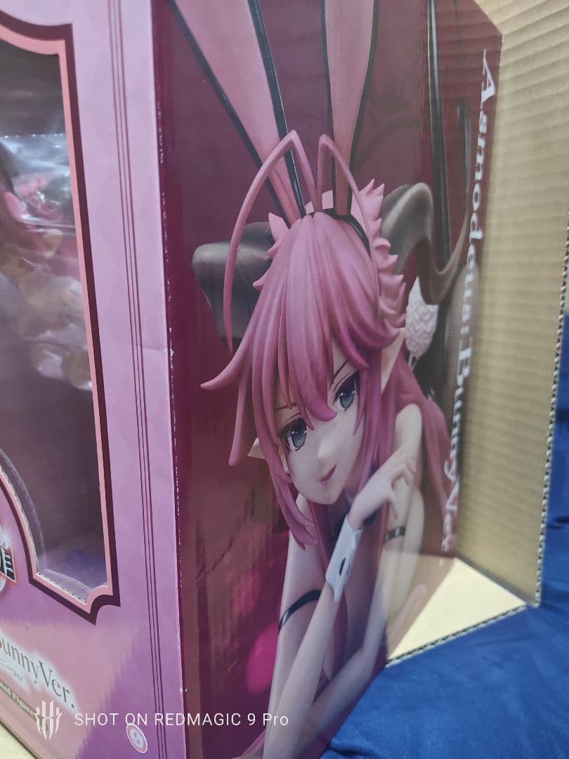 sin 七つの大罪　　ルシファー　アスモデウス　バニー