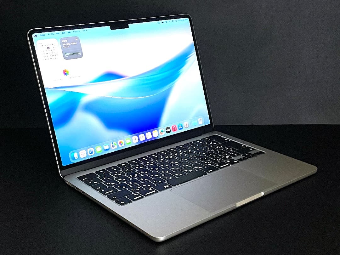 【美品】MacBook Air （M2, 2022）13.6㌅ 2024年購入