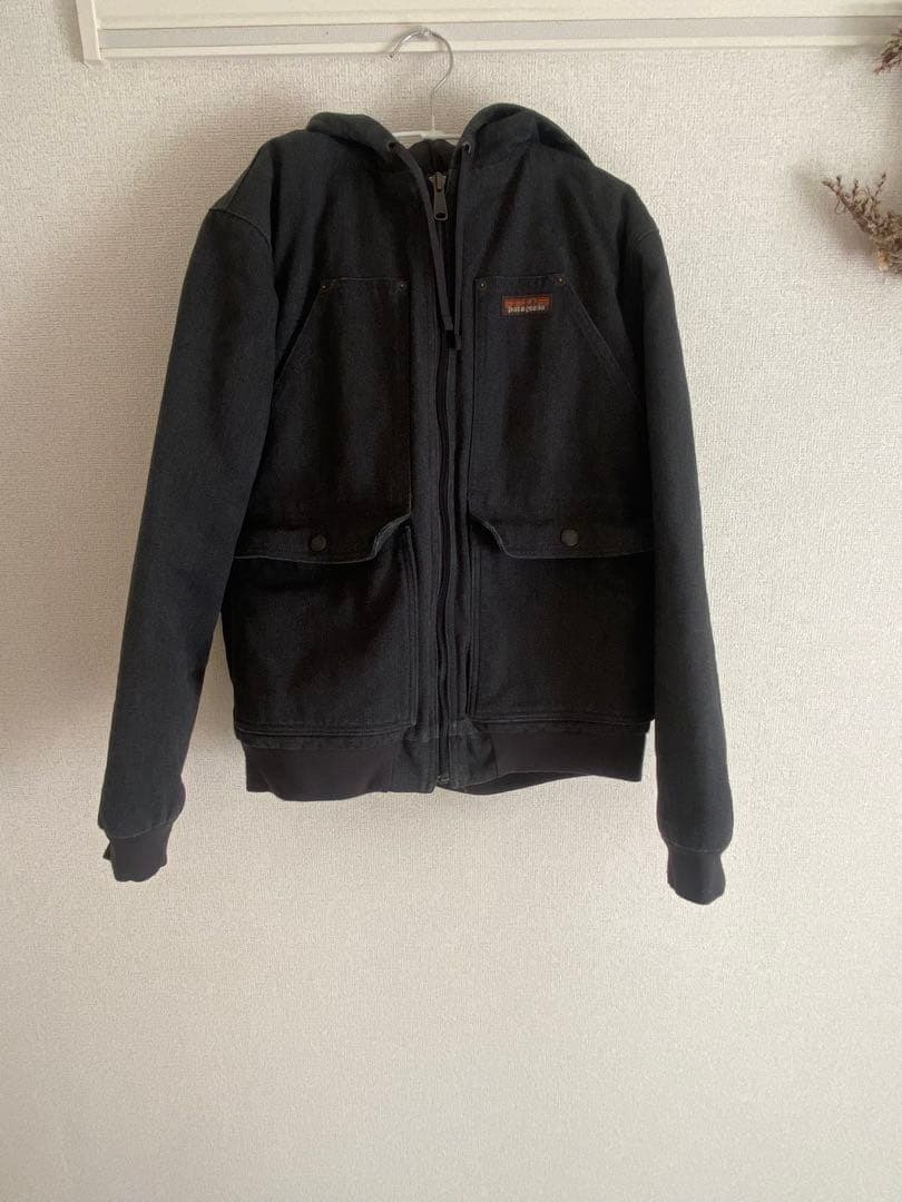 patagonia フード付きジャケット ダークグレー