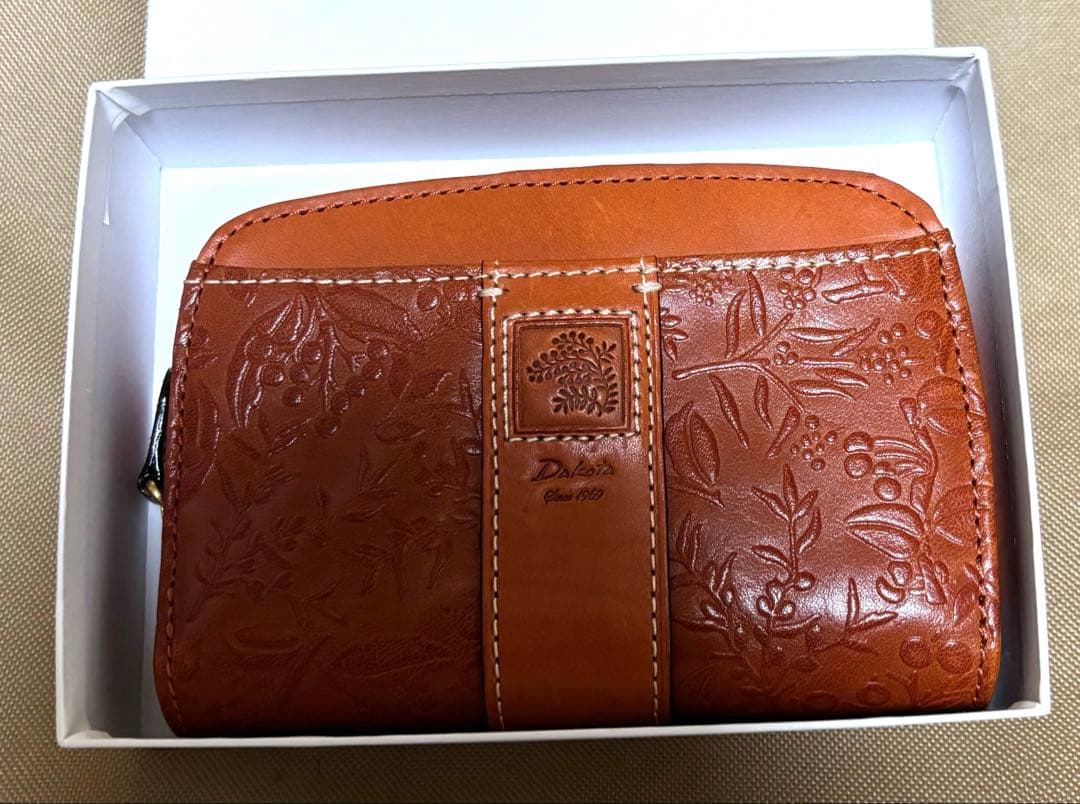 初売り値下げ！(期間限定)Dakota ミモザ　二つ折り財布