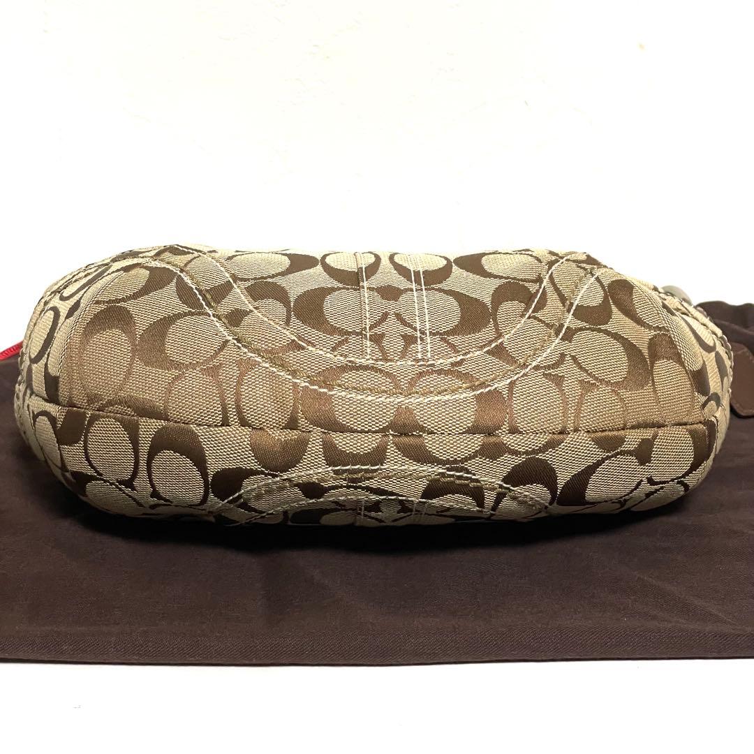 美品 COACH HalfMoon Accessory Pouch 10073