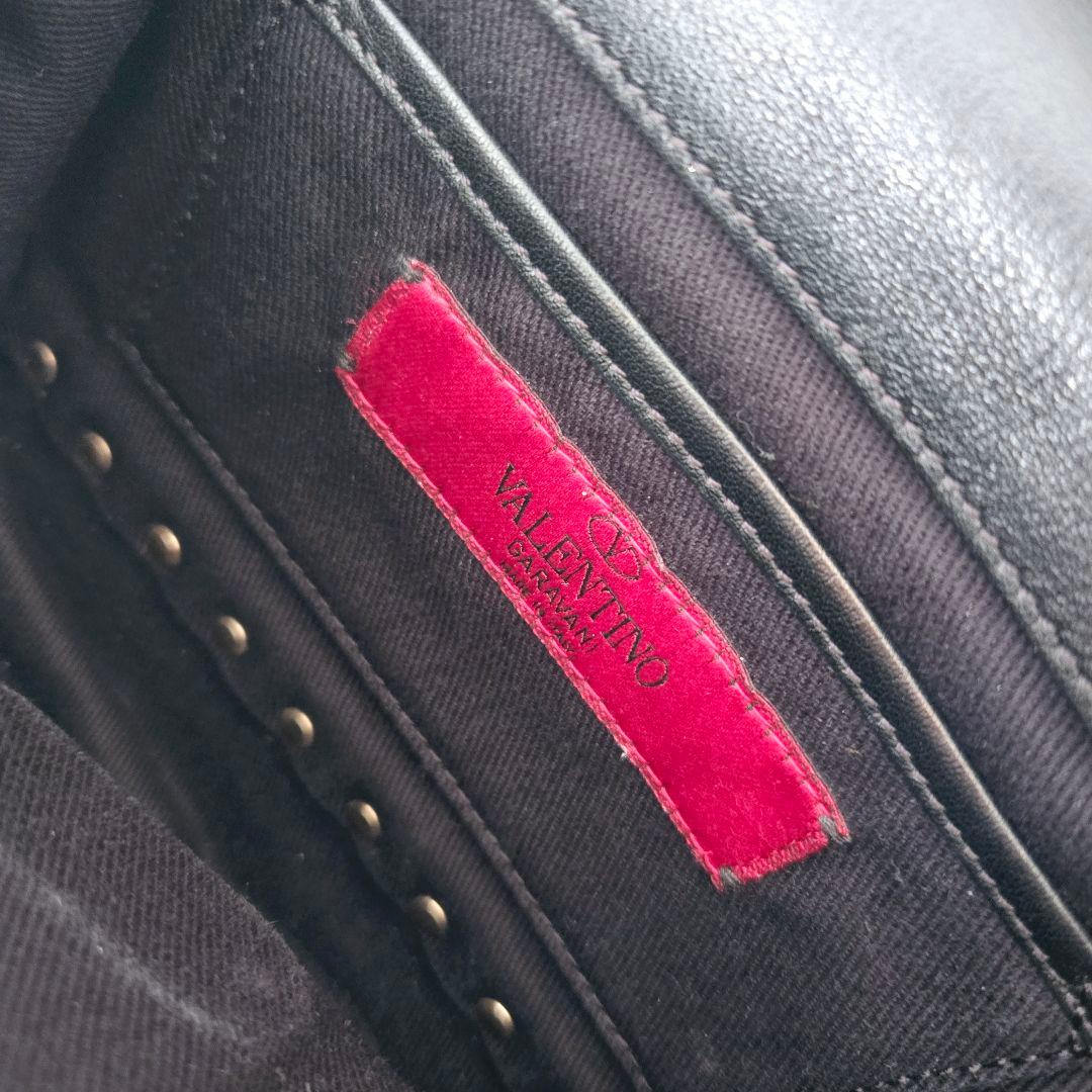 Valentino ロックスタッズ ショルダーバッグ ブラック