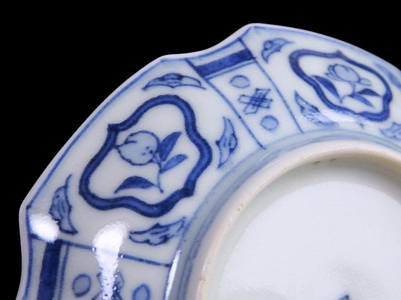 古伊万里　染付　吉祥紋に山村の図　六角豆皿　AS-DBe