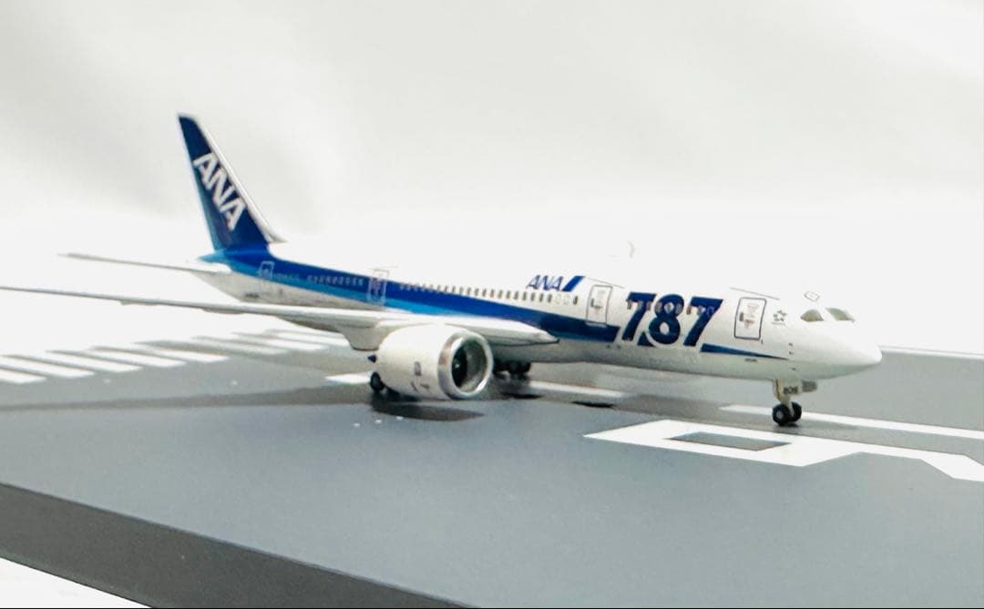 ANA 1/400 Boeing 787-8 全日空商事 NH40068