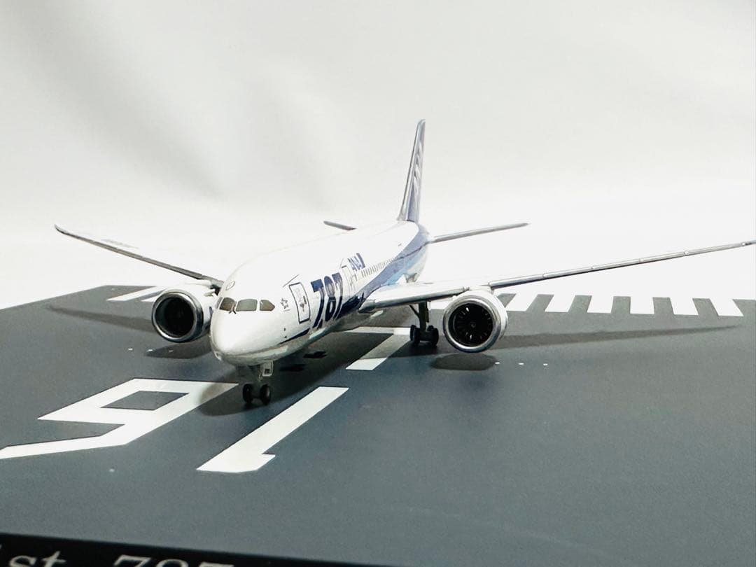 ANA 1/400 Boeing 787-8 全日空商事 NH40068