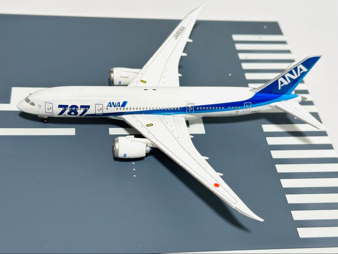 ANA 1/400 Boeing 787-8 全日空商事 NH40068