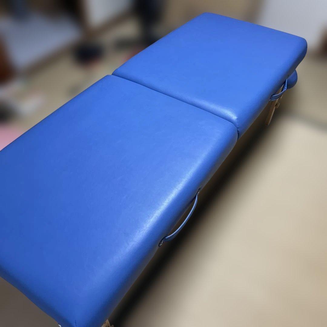 TakadaBed 木製　折りたたみベッド 青　施術用