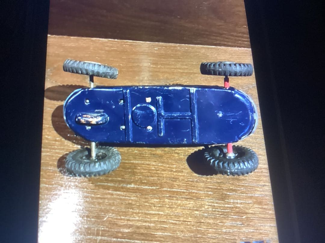 レトロカー ドライバー人形付き