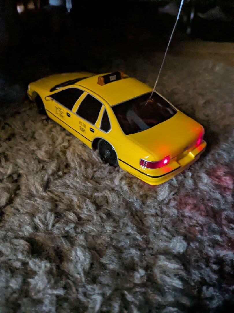 【希少】京商　ミニッツ　シボレーカプリス　1996タクシー　w/ライトユニット