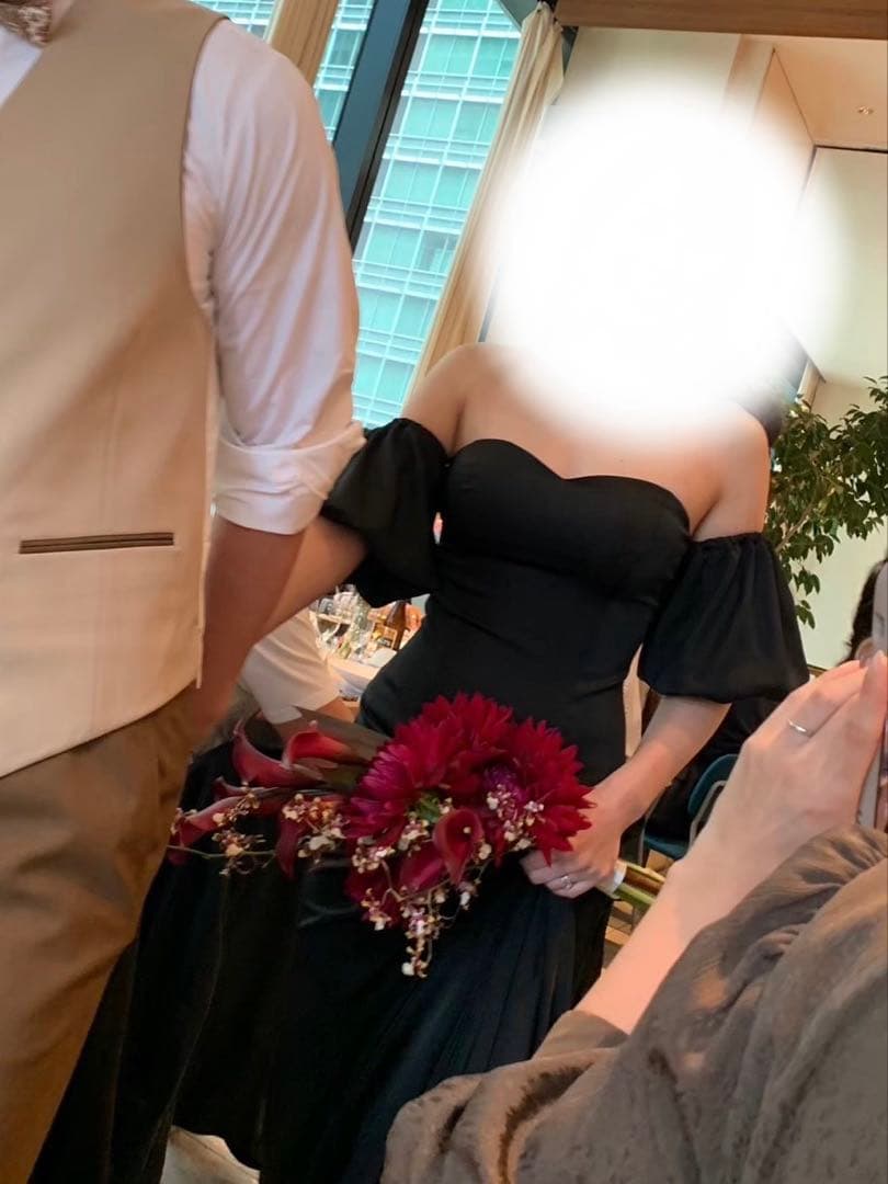 オフショルダー ボリューム袖 サテン ブラック ソフトマーメイドドレス