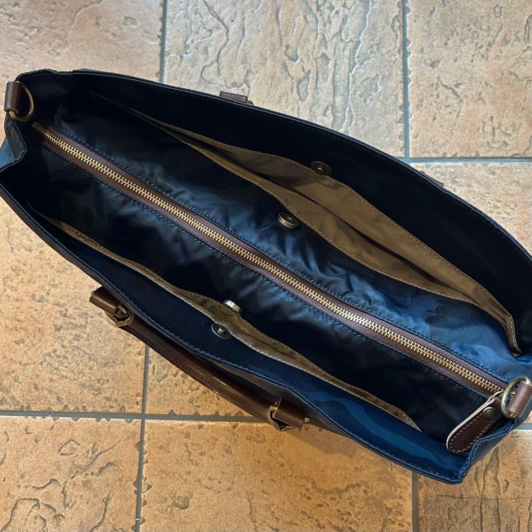 藤巻百貨店限定 FOLNA ビジネスバッグ ネイビー カモフラ 迷彩