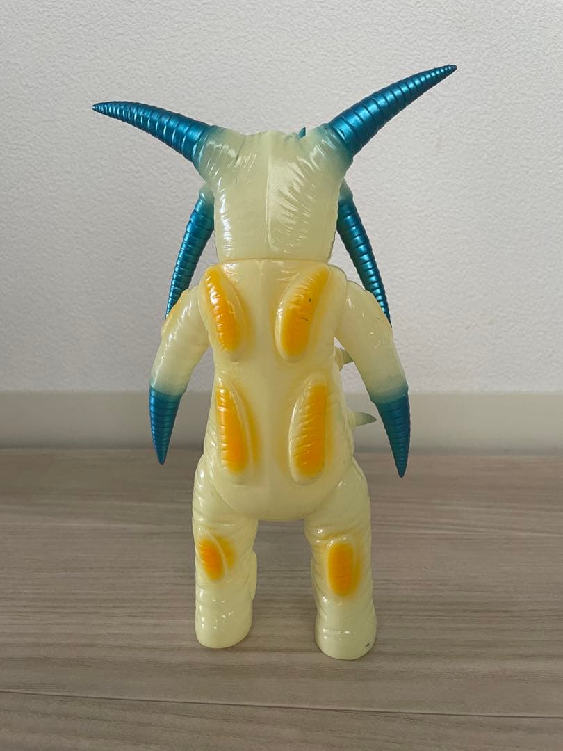 ブルマァク　特撮　ダークロン　蓄光　ソフビ