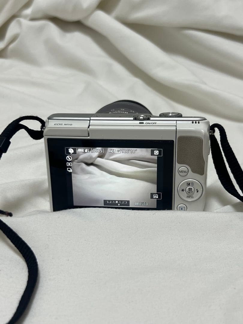 Canon EOS ミラーレスカメラ ホワイト