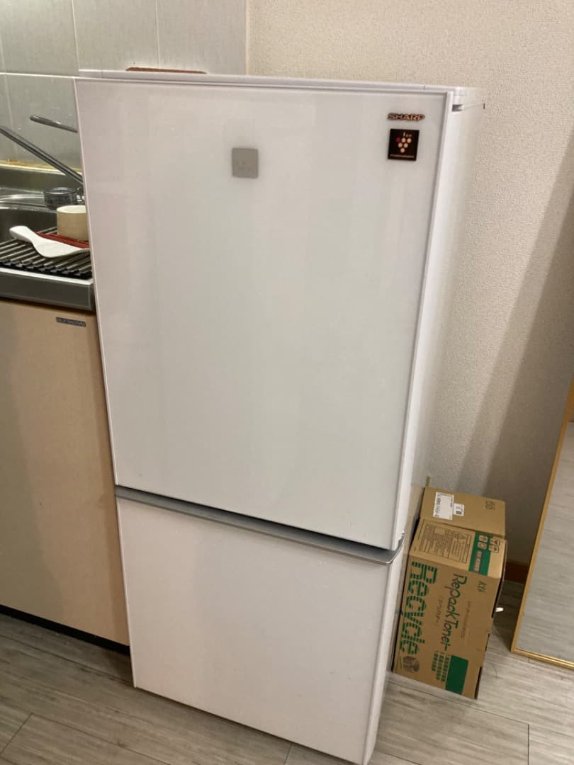 中古品　格安　送料無料　SHARP ノンフロン冷蔵庫 SJ-G14E4-W