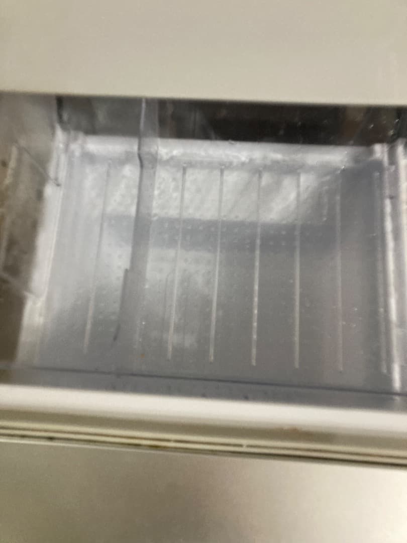 中古品　格安　送料無料　SHARP ノンフロン冷蔵庫 SJ-G14E4-W