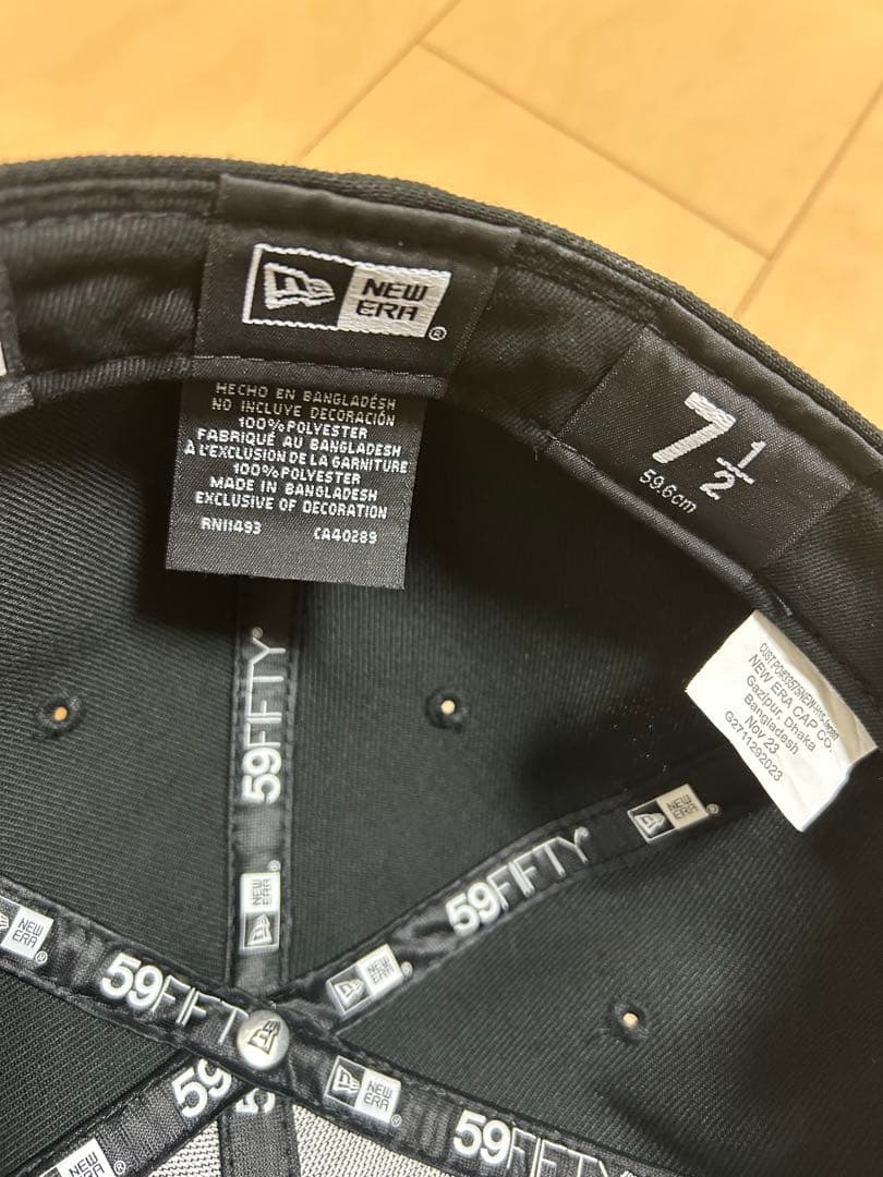 Supreme Sロゴ　ブラック　7 1/2