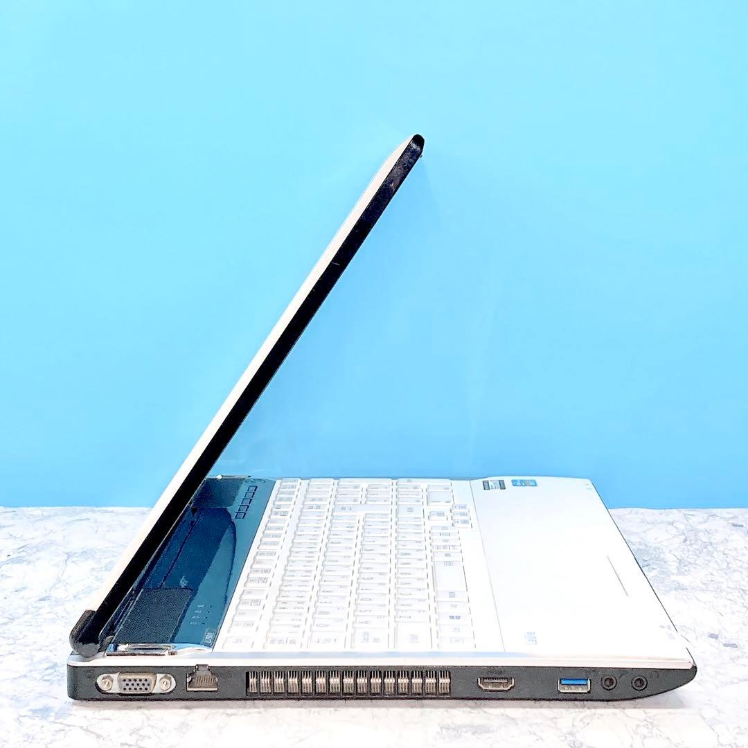 人気✨新品SSD/i7✨Win11✨ブルーレイ✨LAVIEホワイトノートパソコン