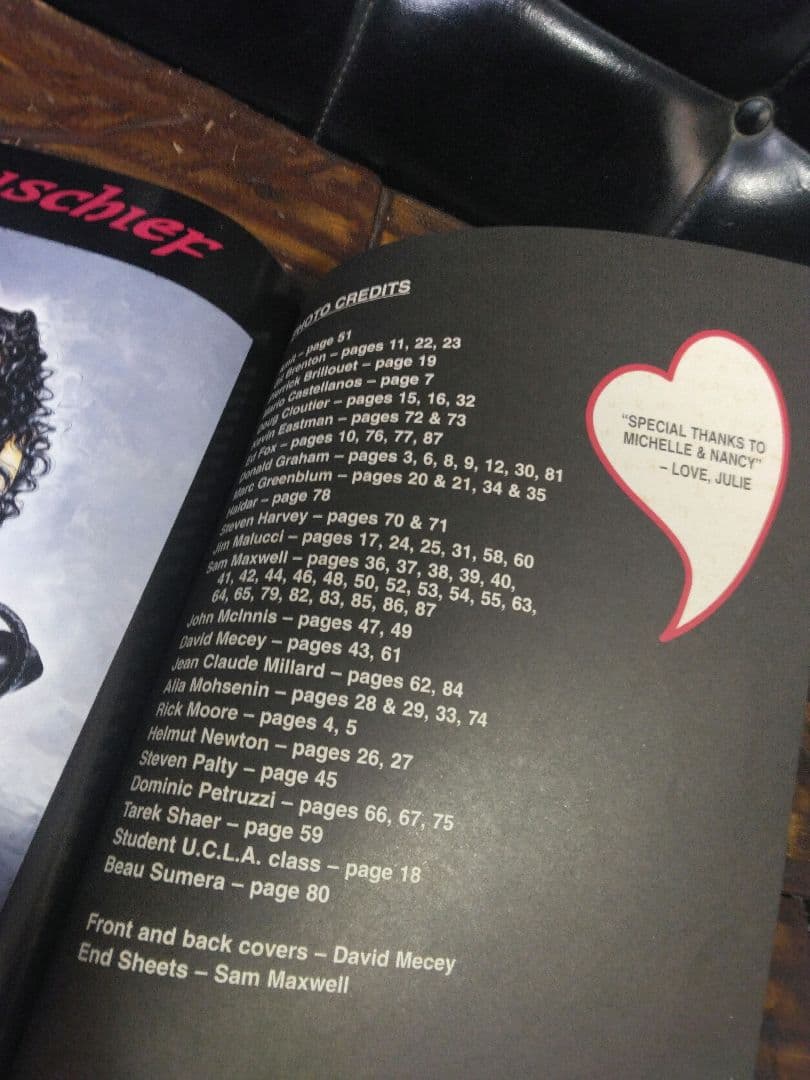 直筆サイン入り　アート　写真集　ジュリー　ストレイン　ヘビーメタル イラスト