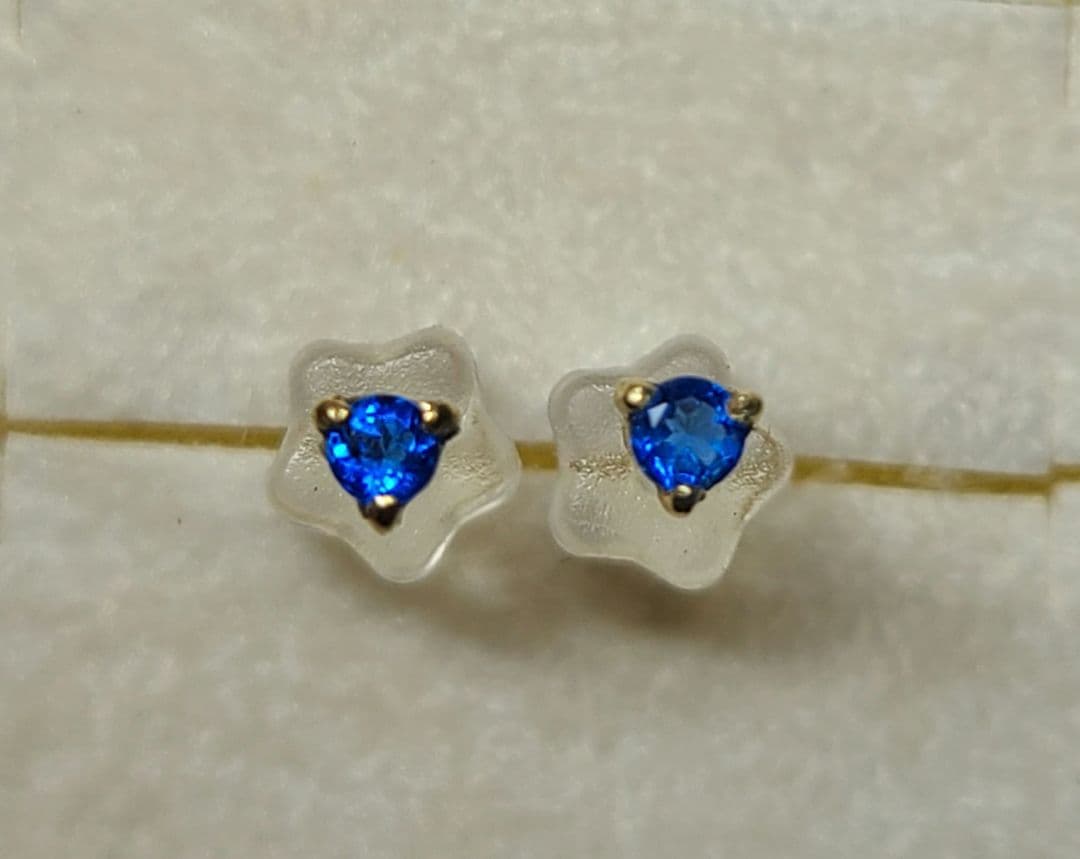 aoba.1225★ドイツ・アイフェル鉱山産アウイナイト★ピアスオーダー