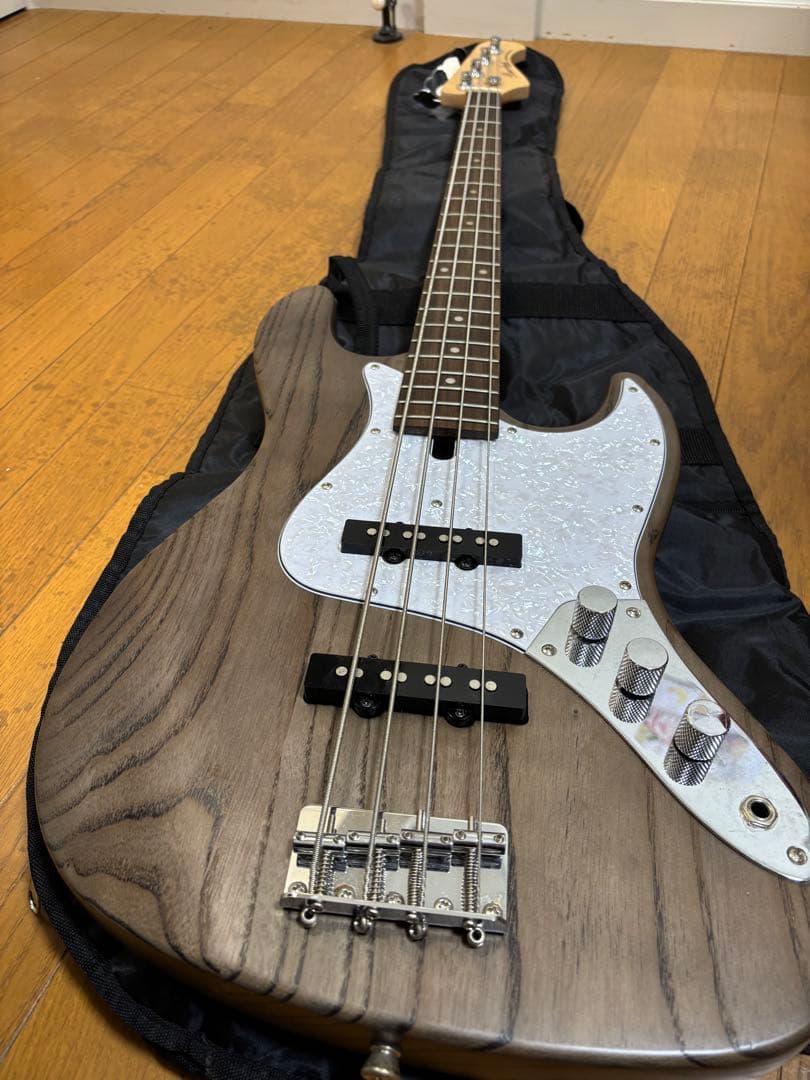 Bacchus バッカス　ジャズベース WJB-400R ASH CHG-SM