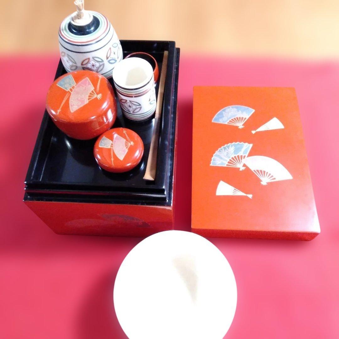 扇面蒔絵入り　利休茶箱