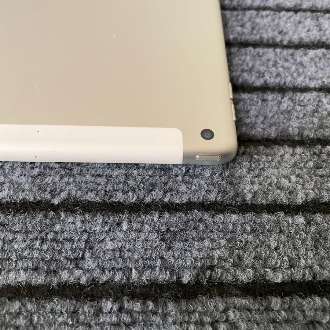 78【早い者勝ち】 iPad 8世代 32GB シルバー