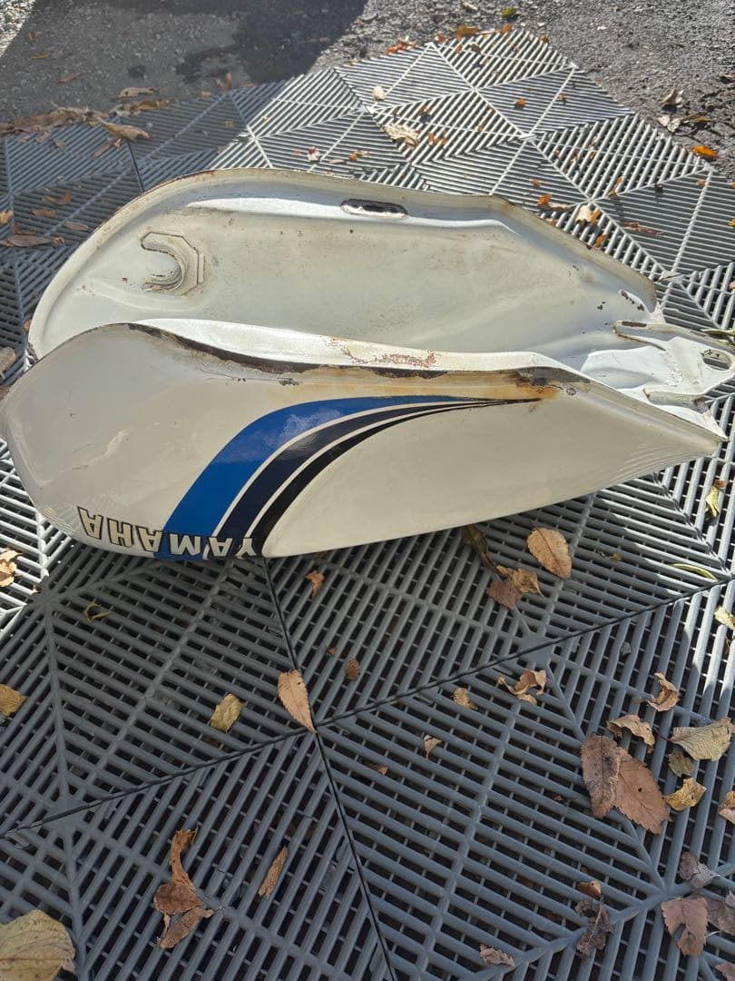 補修用に RZ250 ガソリンタンク 4L3