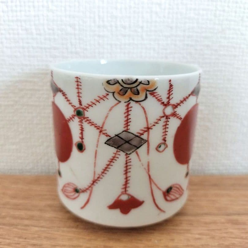 お値下げしました、2個組　古伊万里　赤玉　瓔珞文　覗