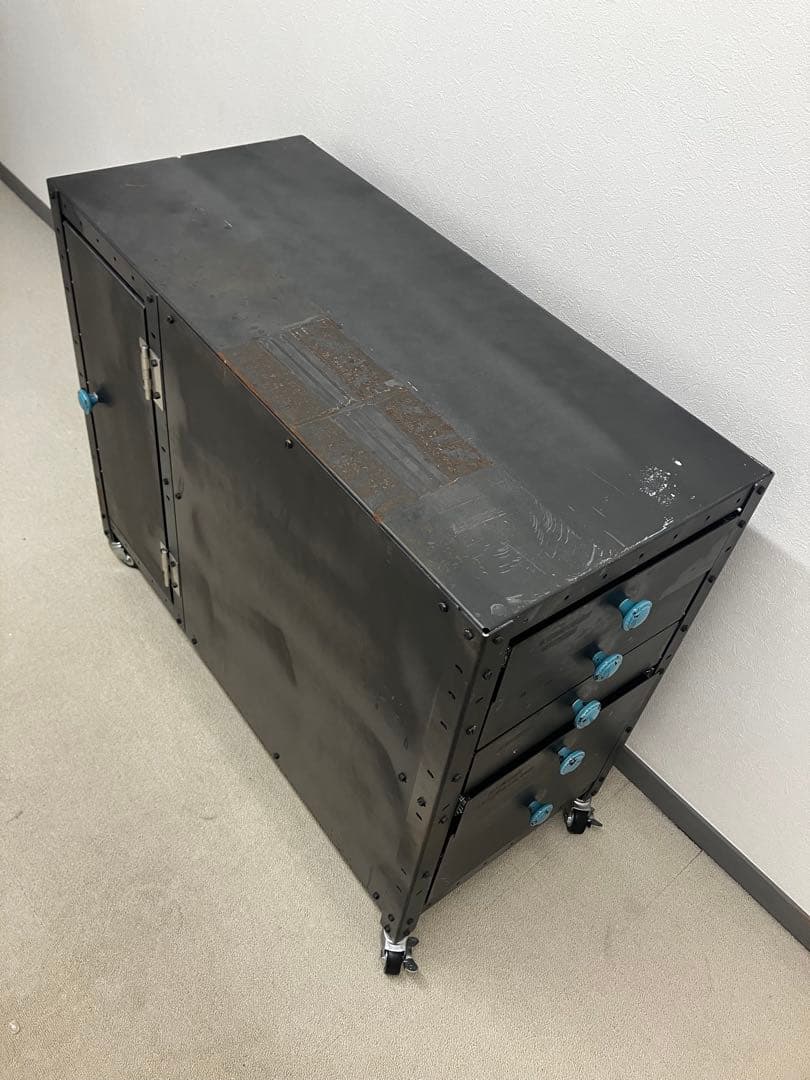 z*i様 MILLS TOKYO スチール製ワゴン｜オーダーメイド品