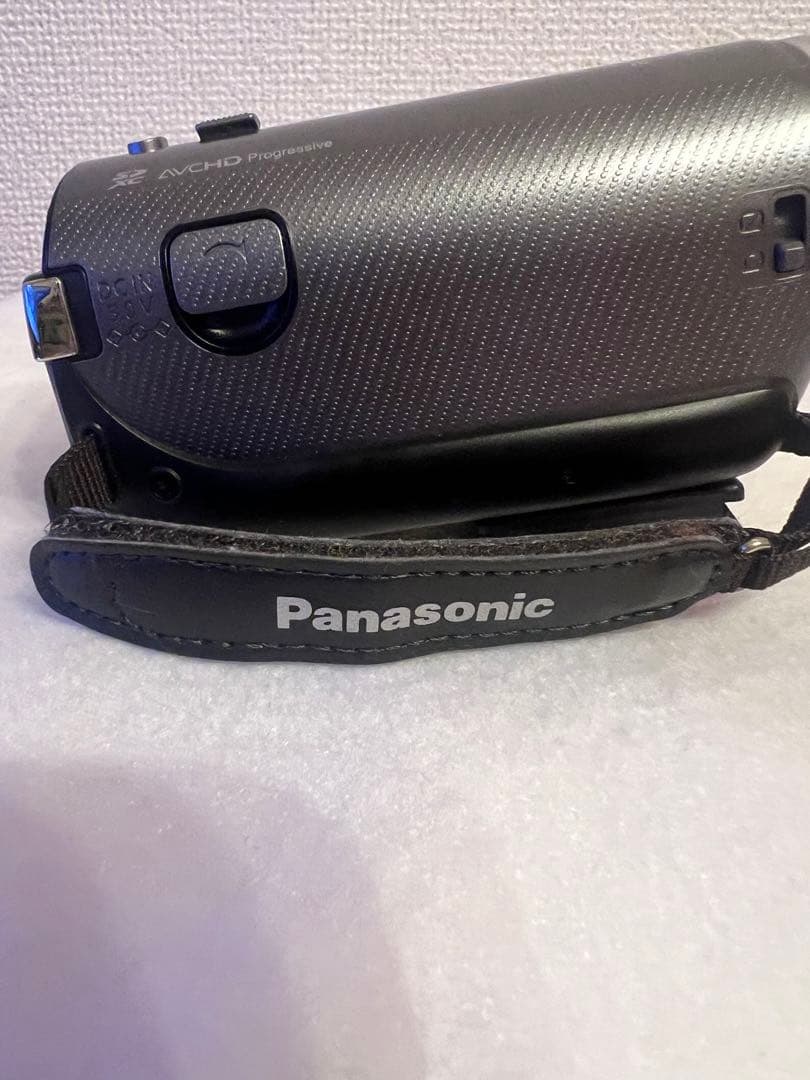 送料込/PanasonicフルHD HCーV210M/ハンディカメラ