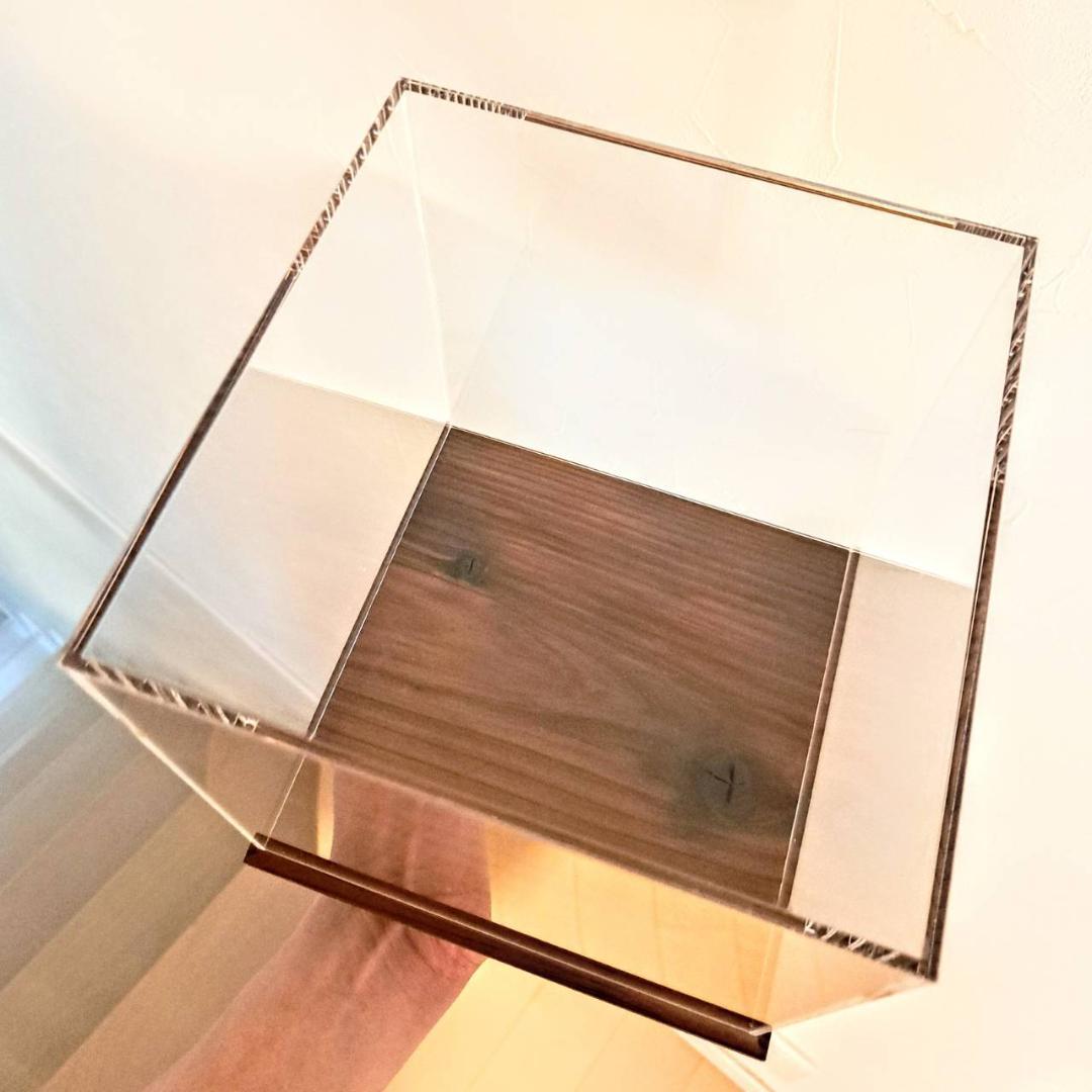 【ショーケース】150×150×180 ※アクリル製ケース、無垢材土台