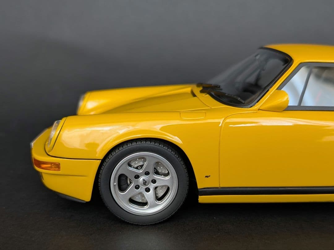 GTスピリット 1/18 ルーフ CTR イエローバード ポルシェ 911