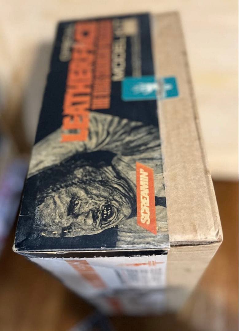 レザーフェイス テキサス・チェーンソー・マサカー ソフビモデルキット 絶版