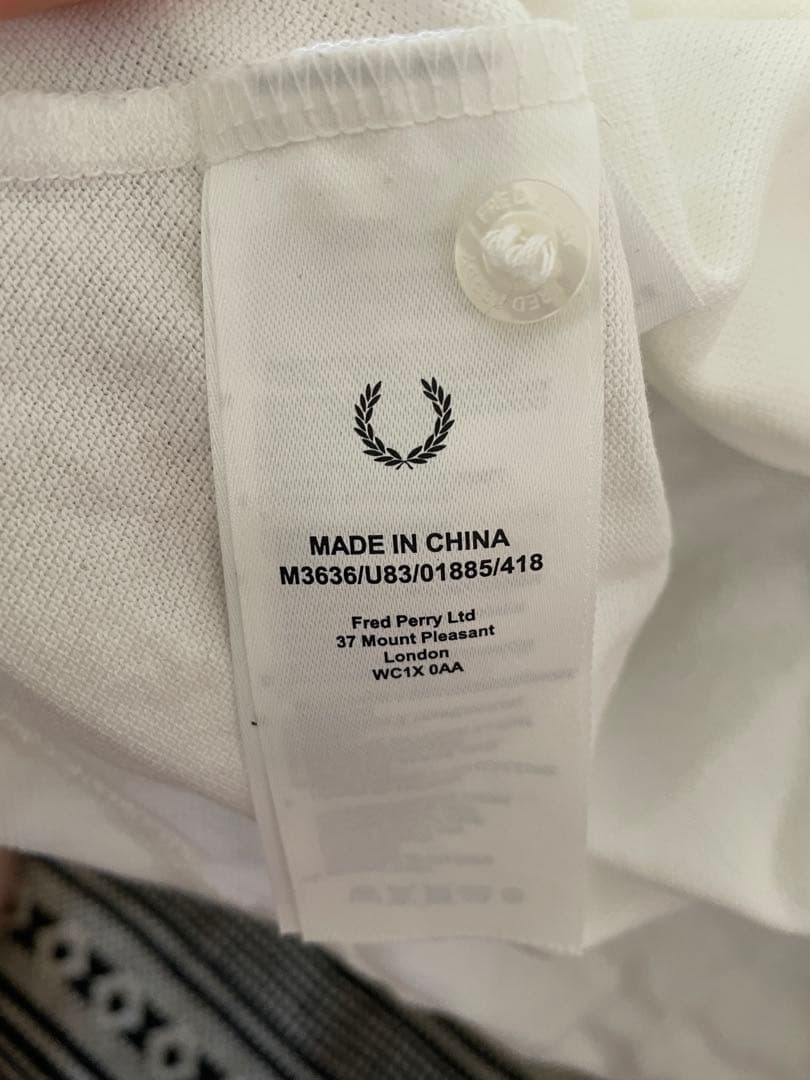 Fred Perry ホワイト ゴールド　長袖ポロシャツ