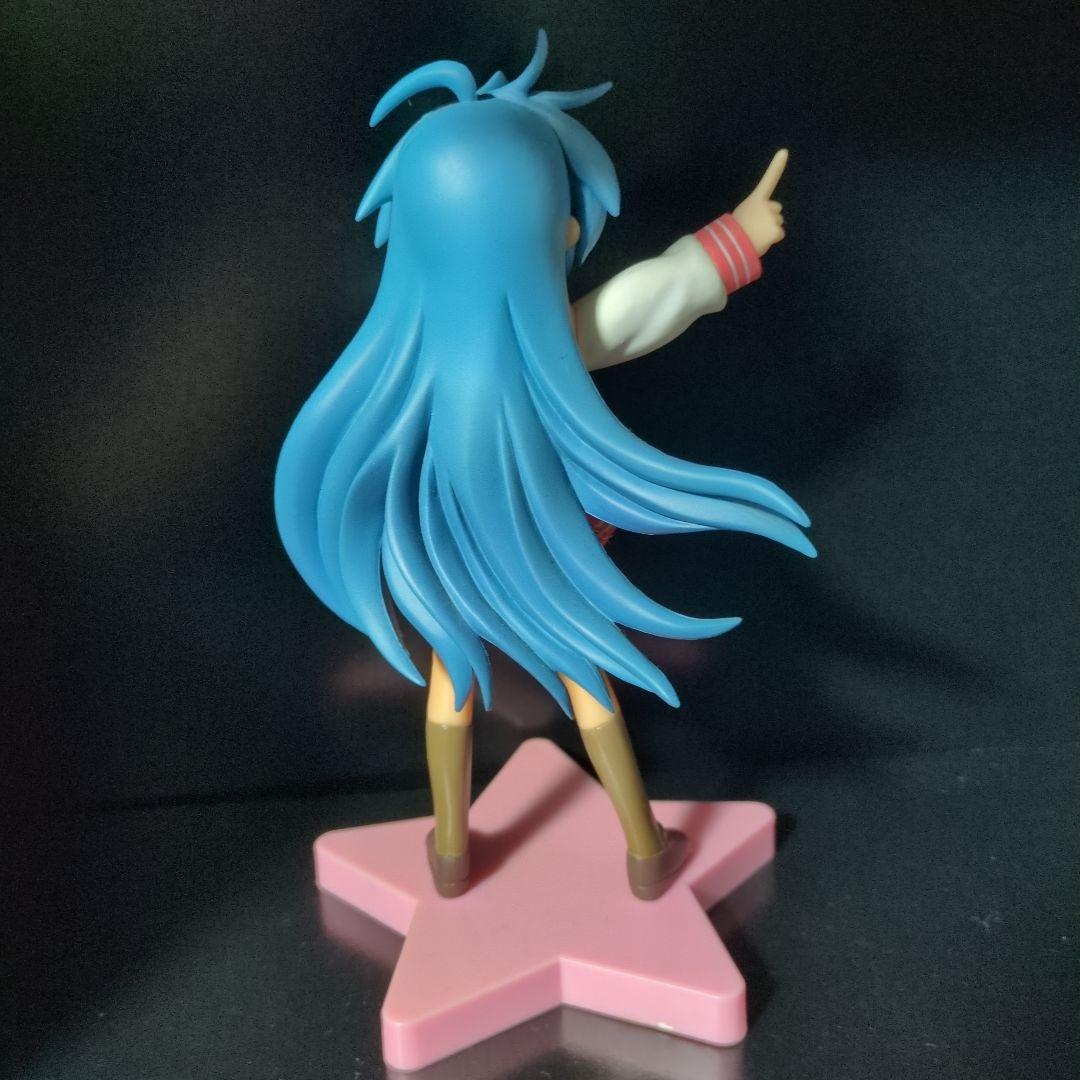 らき☆すた　泉こなた　柊かがみ　フィギュア　タペストリー　漫画　おきらくBOX