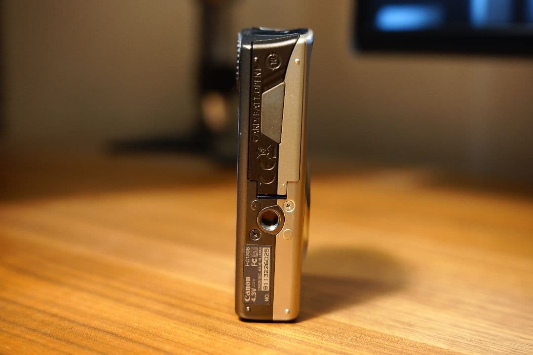 Canon IXY Digital 920IS ゴールド コンデジ